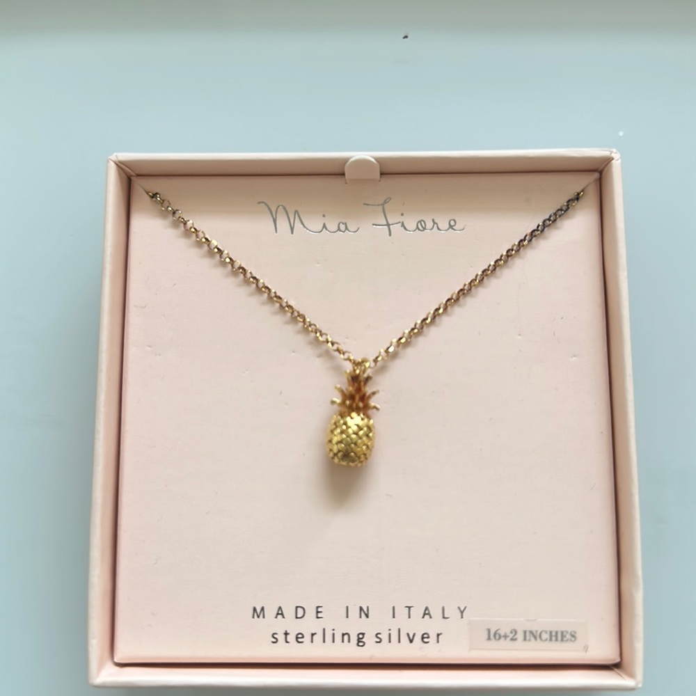 Pineapple necklace
